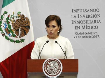 Mexico takes legal action against Rosario Robles, a former official linked to a massive fraud