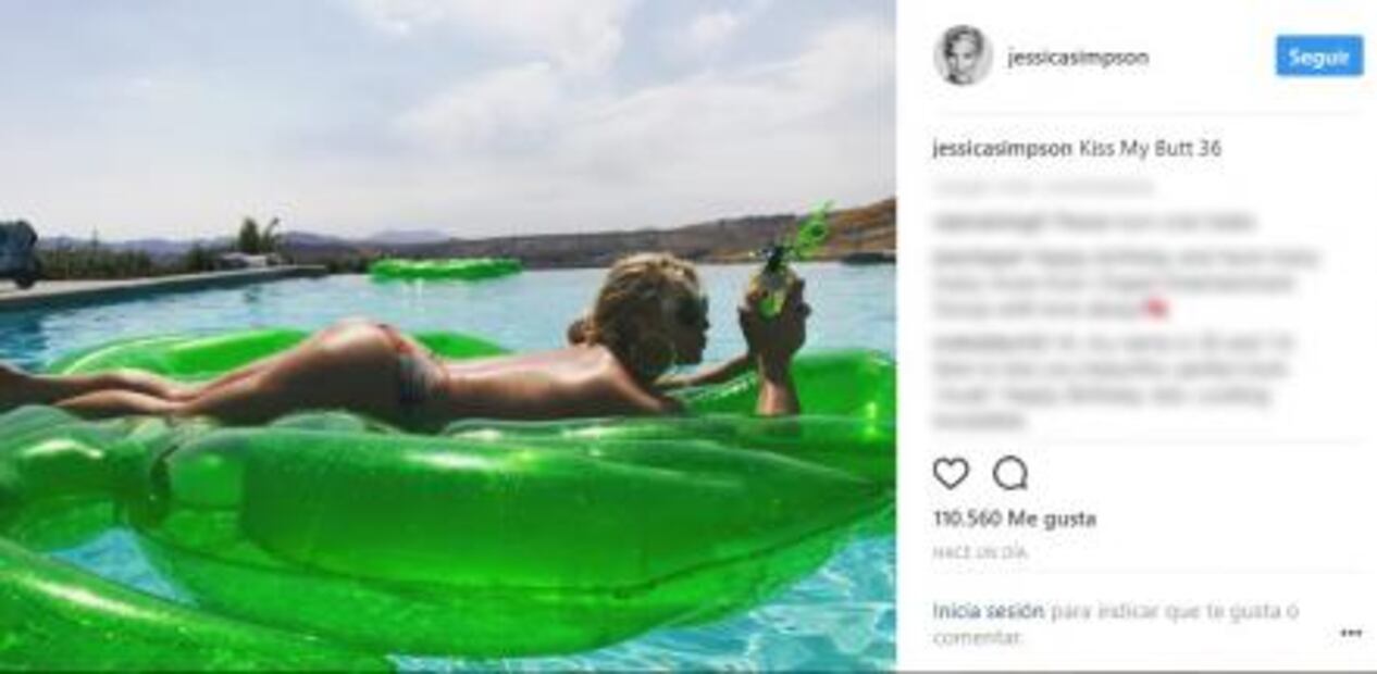 Jessica Simpson posa topless en su cumpleaños