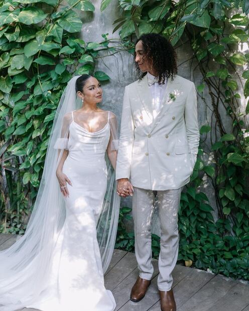 Foto: Instagram @vanessahudgens y @vogueweddings