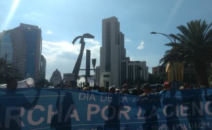 Marchan por la Tierra y contra recortes en ciencia y tecnología