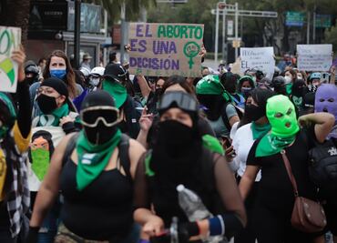 En videos, la marcha feminista que reunió a miles en CDMX por un aborto legal y seguro
