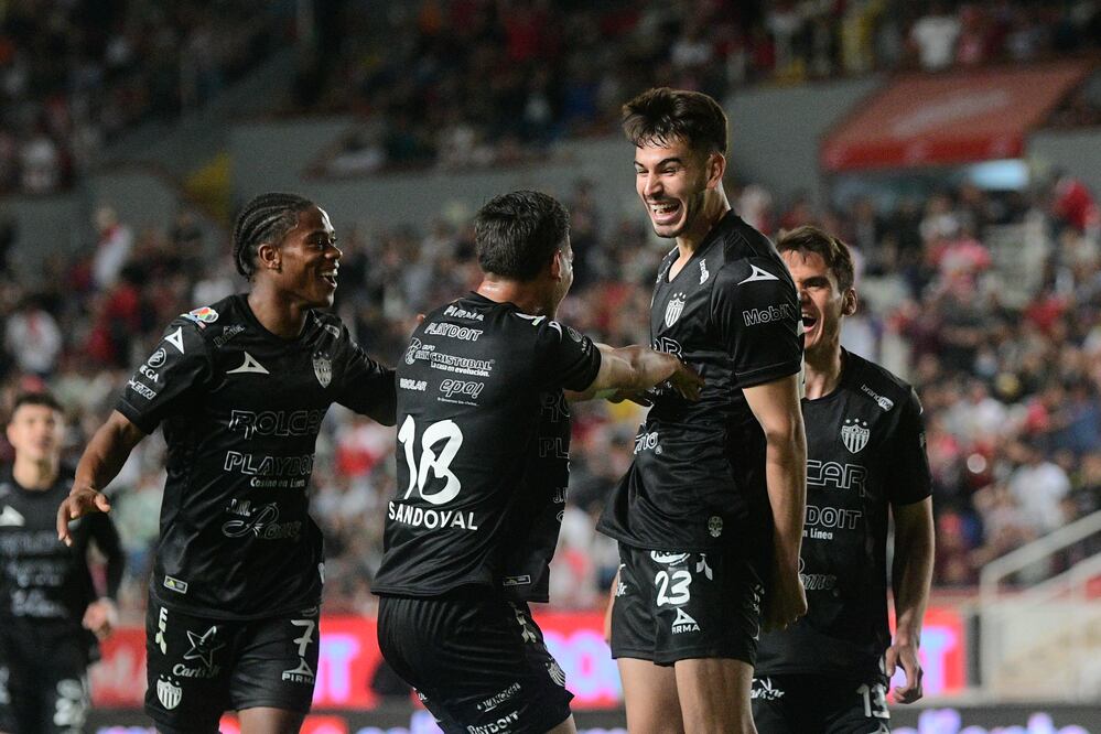 Necaxa festeja en el estadio Victoria / FOTO: Imago7