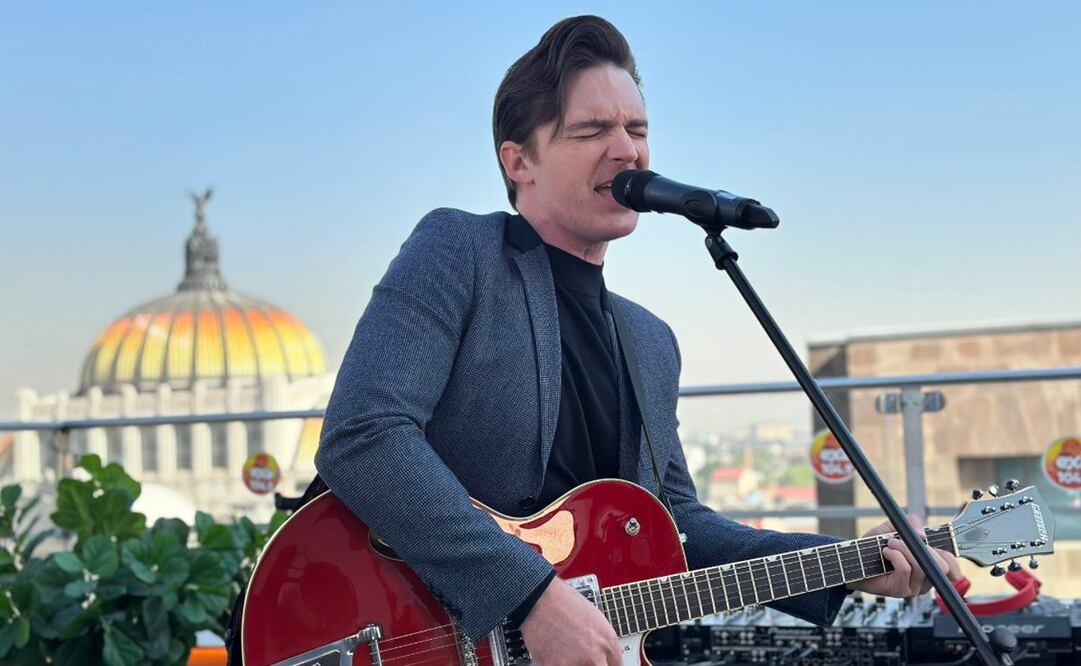 Drake Bell ameniza evento en el centro de la Ciudad de México. Foto: Exafm.