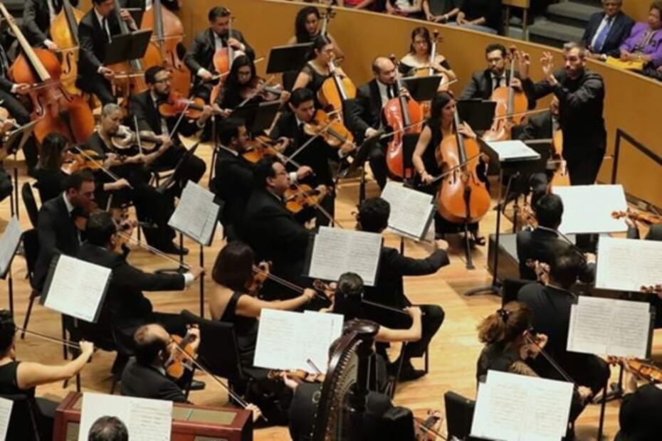 Carmina Burana y películas desde tu ventana: qué hacer en cuarentena