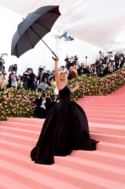 Lady Gaga sorprende con cuatro cambios de vestuario para la MET Gala 2019