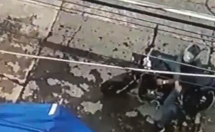 Captan momento cuando un sujeto dispara en contra de su víctima en Morelia, Michoacán