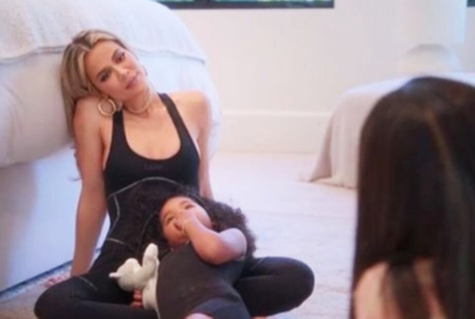 Khloé Kardashian da pistas sobre el nombre de su bebé, empieza con la letra...