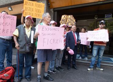 Adultos mayores exigen acciones por despojo que cometió Ficrea; "el único error que cometimos fue ahorrar para nuestra vejez"