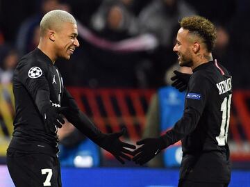 Neymar y Mbappé podrían salir del París Saint Germain