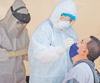 De 10 pruebas Covid, seis resultan positivas: IMSS 