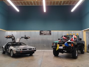 Los autos de "Volver al Futuro" que pueden ser tuyos