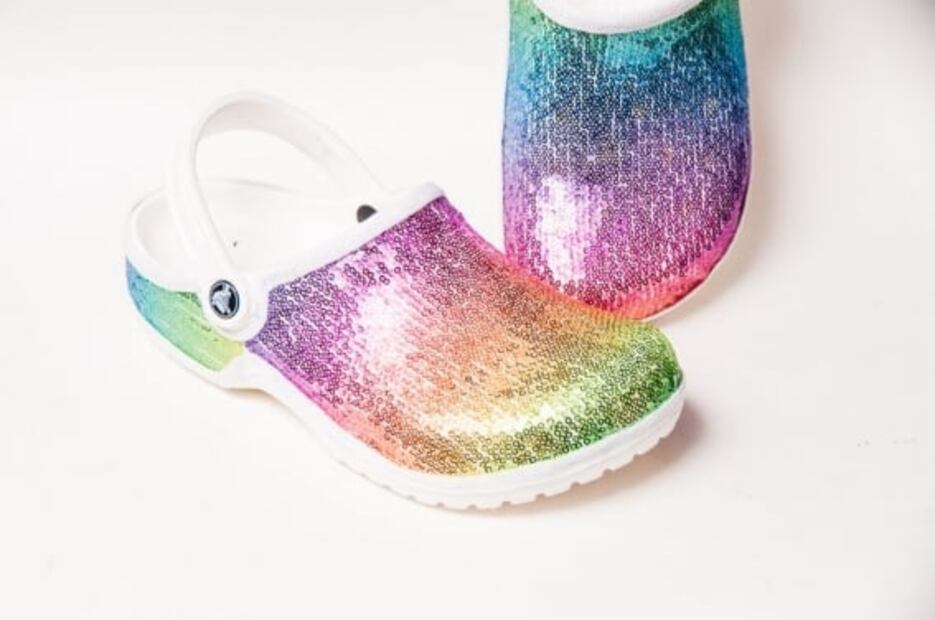 Alerta tendencia: Los Crocs de brillantina son la última obsesión de Instagram