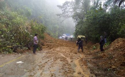 Llevan ayuda a damnificados por lluvias en Chiapas a través de puentes aéreos