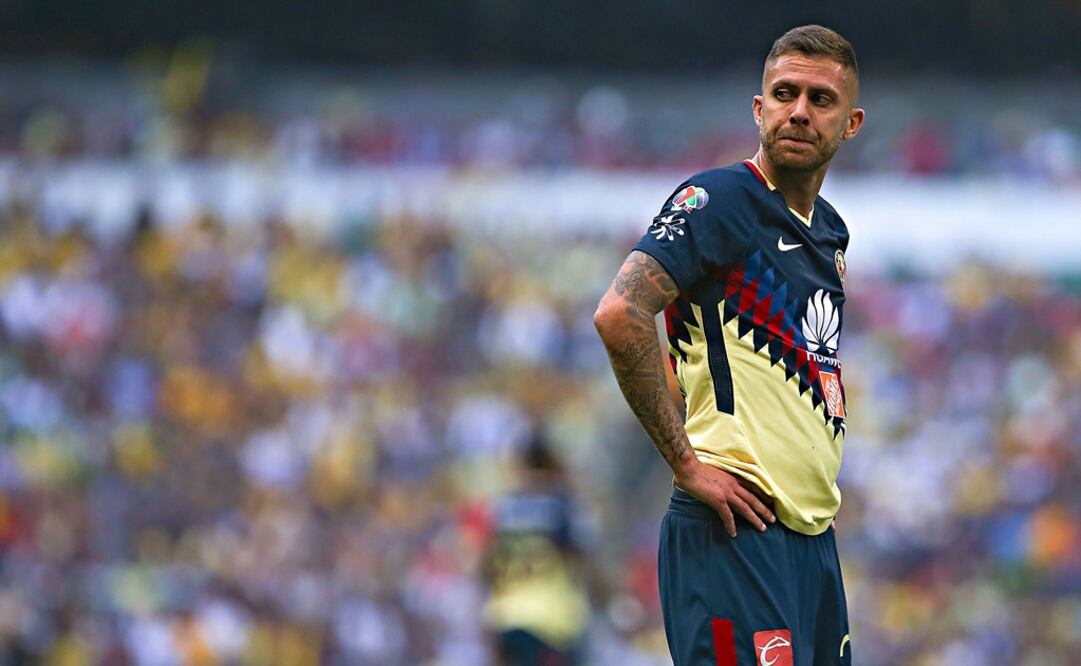 Jérémy Ménez durante un juego del América en el estadio Azteca. FOTO/IMAGO7
