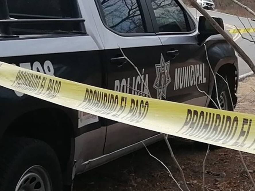 Cinta de seguridad; cercan zona de crimen en Culiacán. Policía investiga asesinato de 5 personas