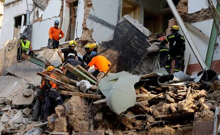 A un mes de la explosión, detectan señales de vida entre los escombros en Líbano