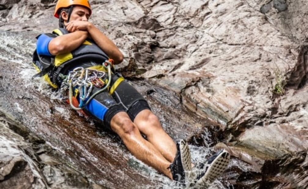 Paso de Vaqueros: tour de toboganes naturales y rappel en Guanajuato