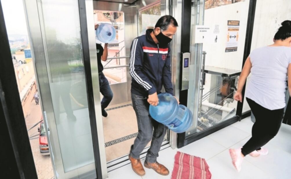 Elevador en Álvaro Obregón da un respiro a unos y a otros los obliga a rodearlo