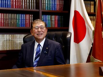 Japón estudia "medidas apropiadas" ante aranceles de Trump a automóviles importados; se desploman acciones de empresas automotrices