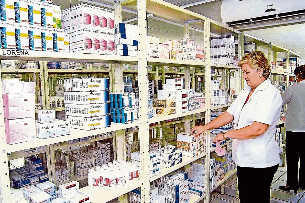 Expertos señalan que la prolongación de patentes que buscan las empresas farmáceuticas elevará el gasto social en medicamentos (ARCHIVO EL UNIVERSAL)