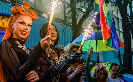 Arranca el mes del orgullo LGBT y sus colores inundan la Zona Rosa