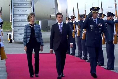 EPN acude a relevo en Colombia