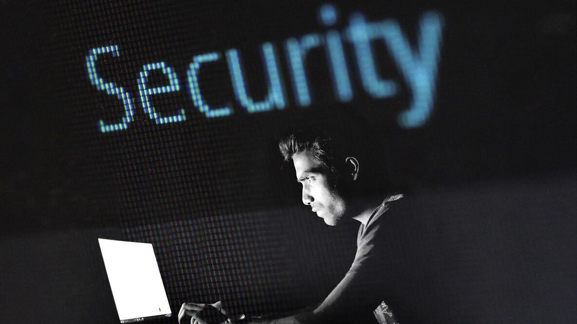 Evita caer en este tipo de estafas por mensaje.  Foto: Pixabay