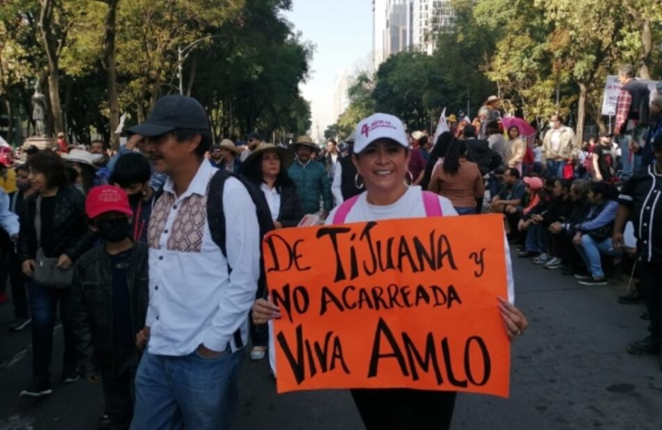 Acarreados por la conciencia: lo que dicen simpatizantes en la marcha de AMLO