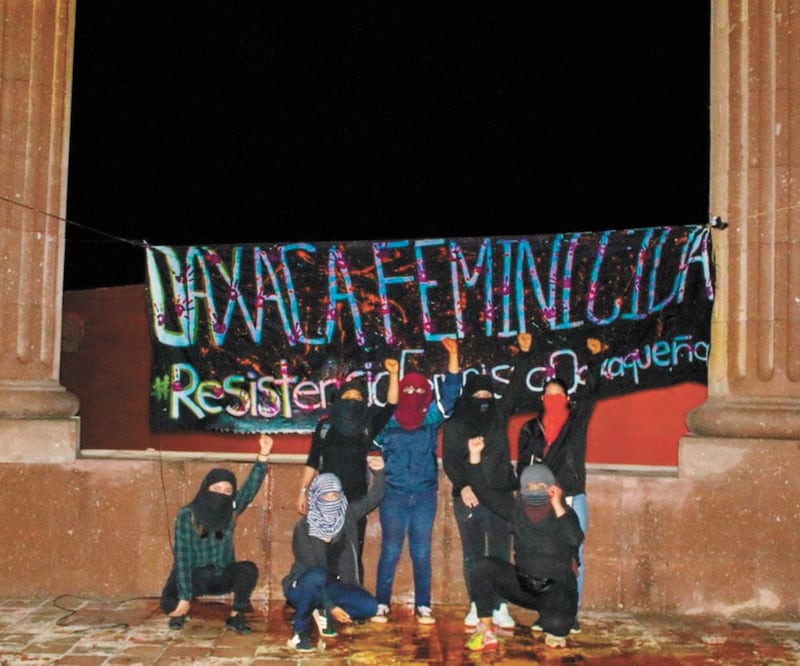 La Marea Verde Mixteca ubicó cuentas en Instagram dedicadas a la venta de conte n i do íntimo de mujeres, por lo que ofrece acompañamiento legal a las víctimas. Foto: CORTESÍA