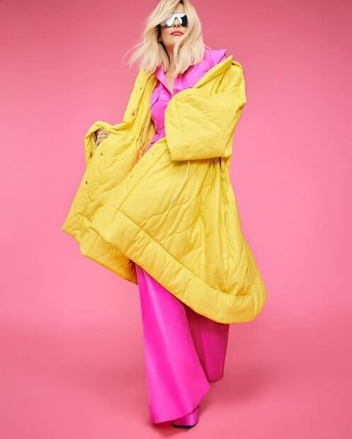 Martha Debayle es rubia, amamos su look