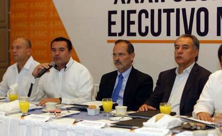 Madero ofrece apoyo legislativo a alcaldes panistas