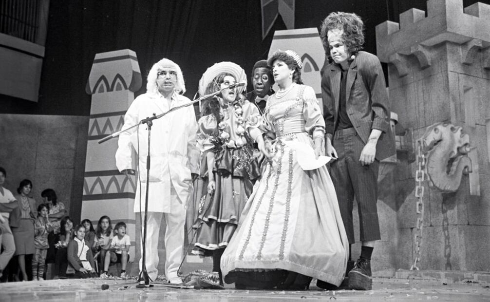 Janet Arceo como conductora de Juguemos a Cantar. La también actriz comandó dos de las ediciones del concurso con gran carisma. Foto: Archivo EL UNIVERSAL.