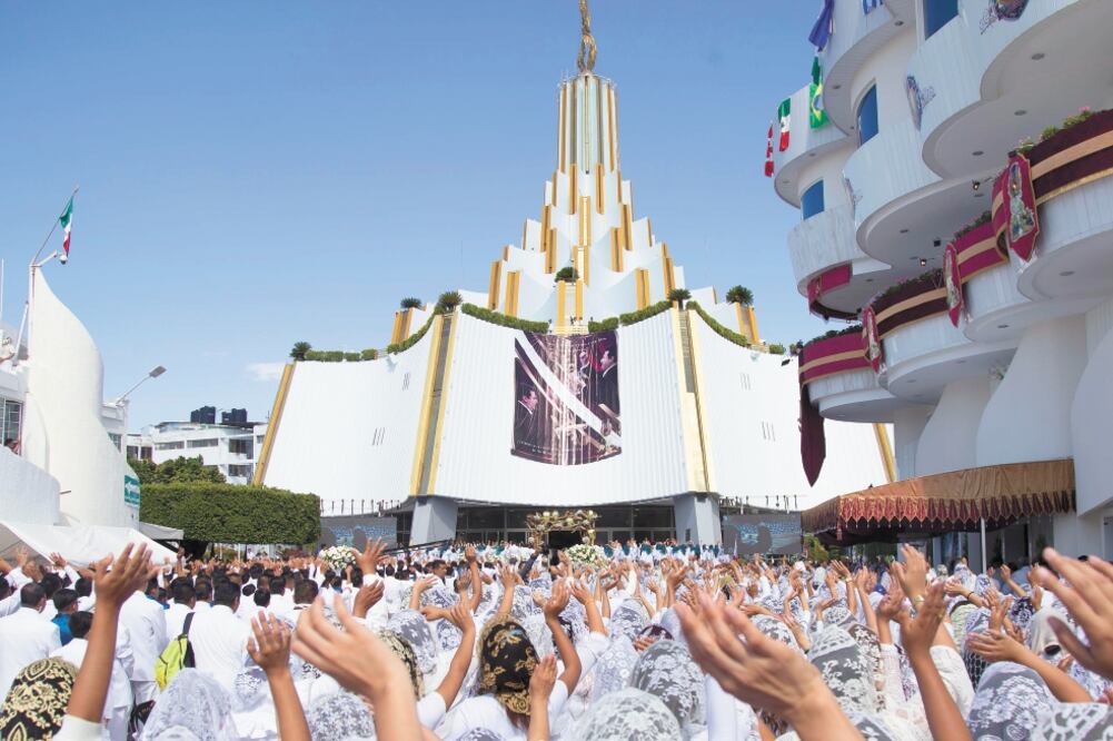 En 2013, la asociación religiosa ingresó una solicitud, con vigencia hasta 2023, para utilizar la imagen del templo sede en la impresión de artículos. Fotos/ARCHIVO EL UNIVERSAL