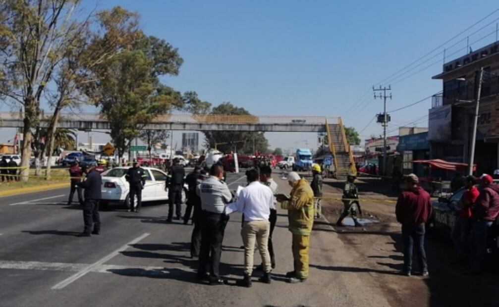 Captan volcadura de pipa de gas en la Texcoco-Lechería