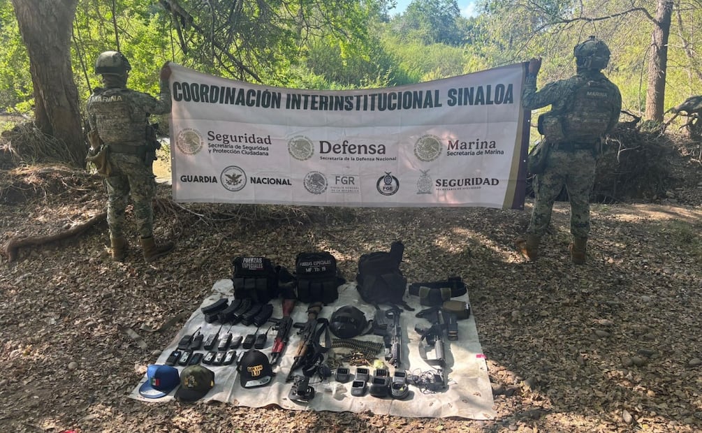 La Marina asegura material bélico y un vehículo en El Dorado, Sinaloa (05/11/2025). Foto: Especial