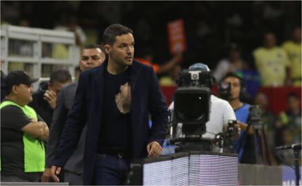 Nicolás Larcamón y Fernando Ortiz fueron expulsados tras protagonizar bronca en el Estadio Azteca