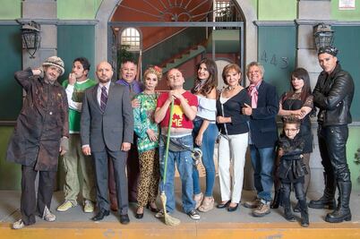 Televisa sonríe de noche... muy  noche 