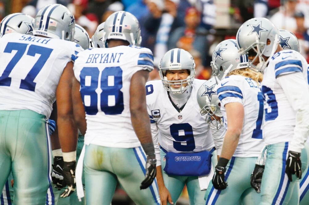 Una vez recuperado de la clavícula, el quarterback espera recobrar terreno perdido por Cowboys desde su ausencia (ALEX BRANDON. AP)