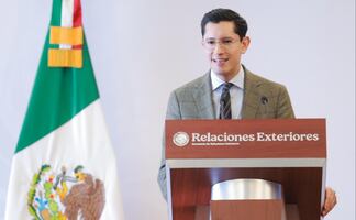 México y Perú alistan reapertura de embajadas tras restablecer relaciones; canciller Velasco dialoga con ministro Espá