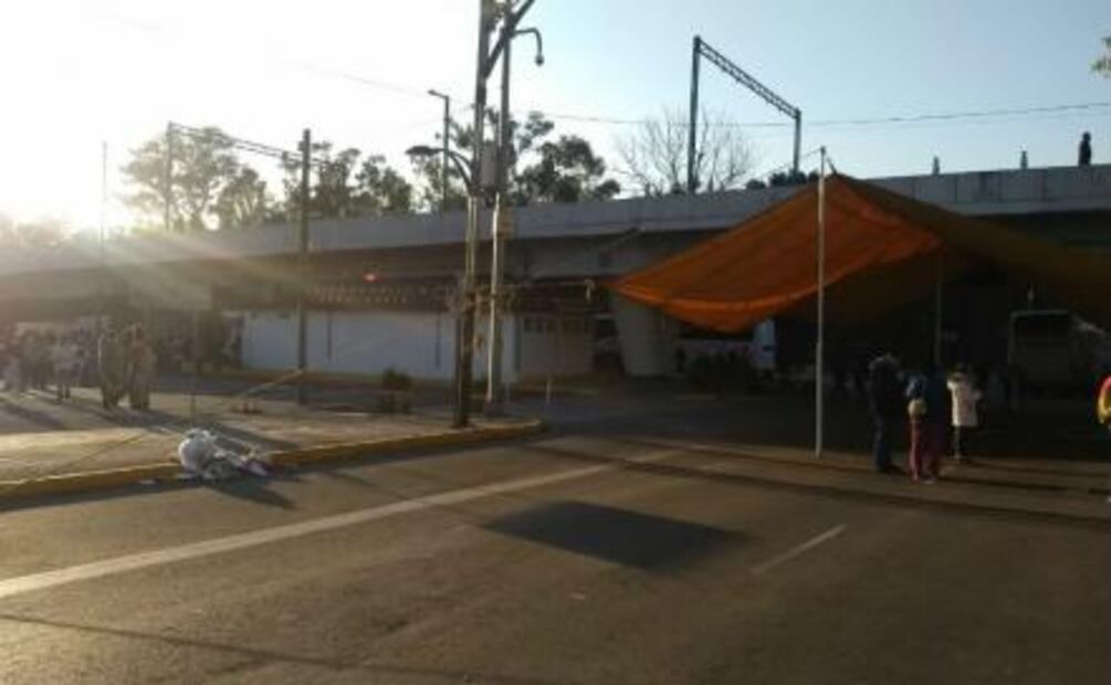 Antorcha Campesina y ex braseros de Zacatecas se plantan y bloquean accesos a San Lázaro