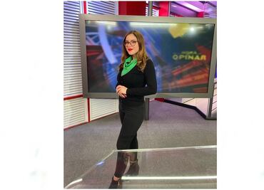 Estefanía Veloz renuncia a Morena en el 8M