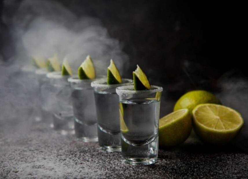 Famosos que no sabías que tienen una marca de tequila