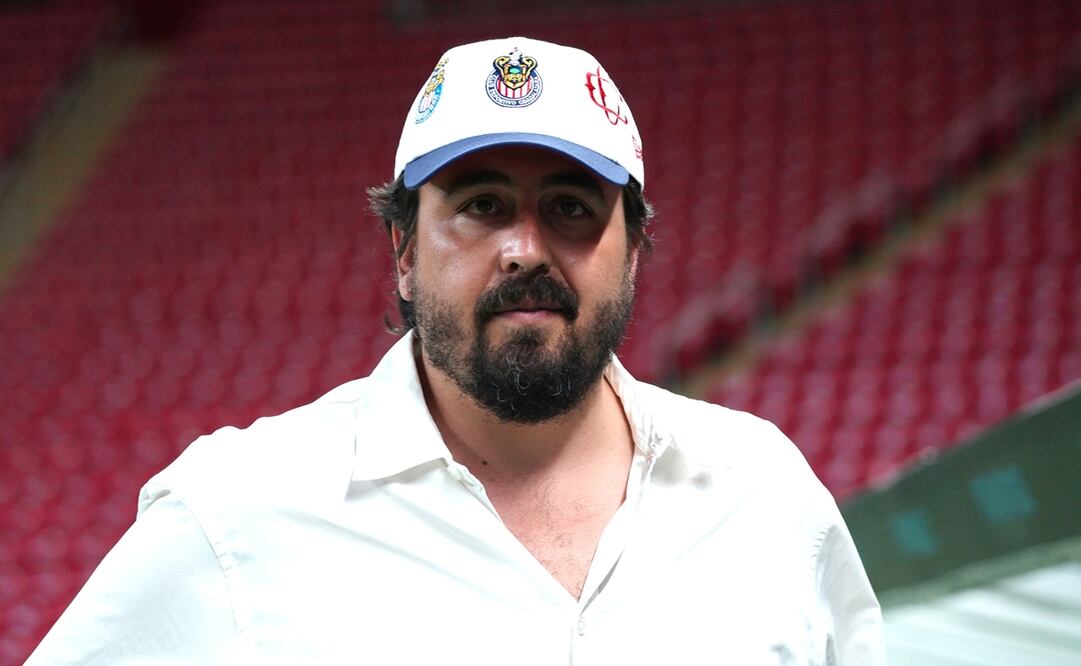 Amaury Vergara asiste a juego de los Astros; afición de Chivas lo tunde en redes / Foto: Imago7