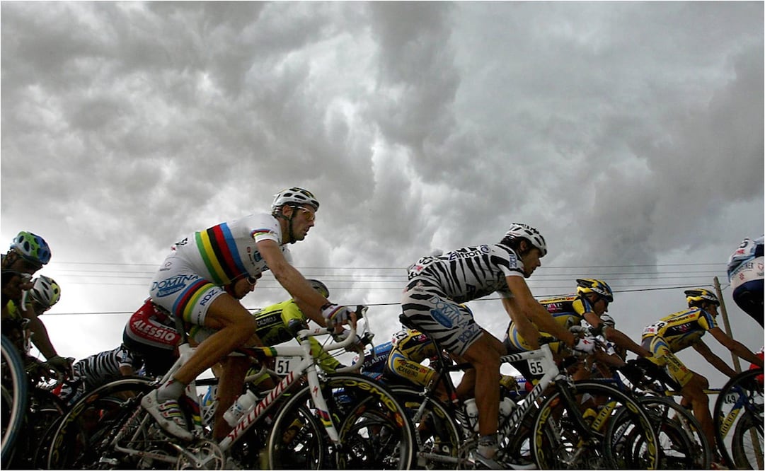 El italiano Cipollini en el tour por Italia / Foto: AFP