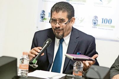 Unión de Padres acusa adoctrinamiento en libros de texto con contenido sexual