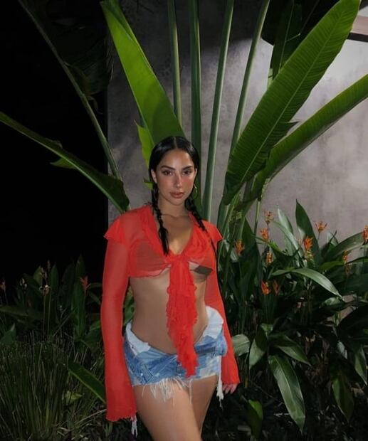 Los looks transparentes que María Chacón lució en Costa Rica