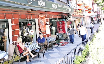 Regularán colocación de enseres en establecimientos de Zona Rosa