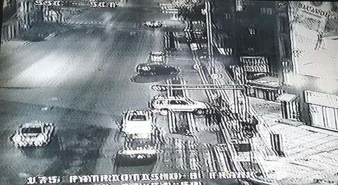 Policías de la CDMX roban y agreden a joven que se accidentó en su auto