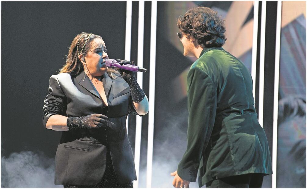 Isabel Lascurain y Joss Álvarez. Foto: Televisa