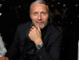 Mads Mikkelsen reflexiona sobre "Hannibal"; dice que no come carne humana, pero aprendió a analizarlo todo